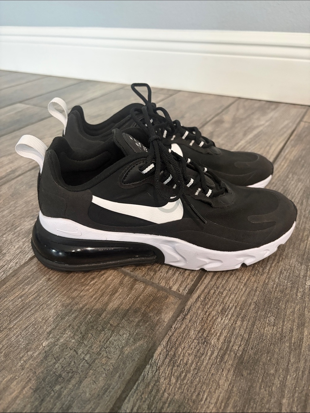 Nike Air Max 270 React 'Black White’ SIZE 6.5 NEW WITHOUT BOX Women’s Running